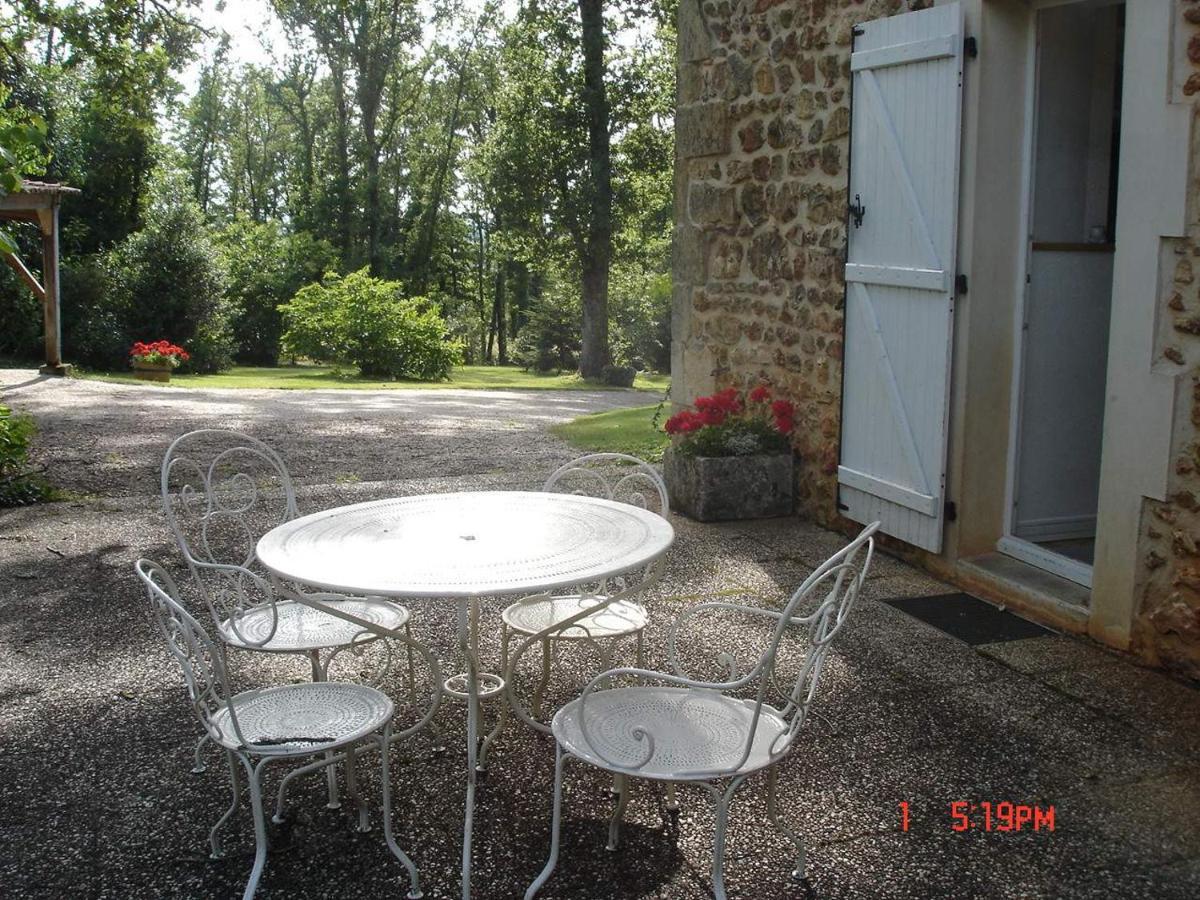 Gite 5/6 Personnes Aux Portes Du Perigord Villa Saint-Adjutory Luaran gambar